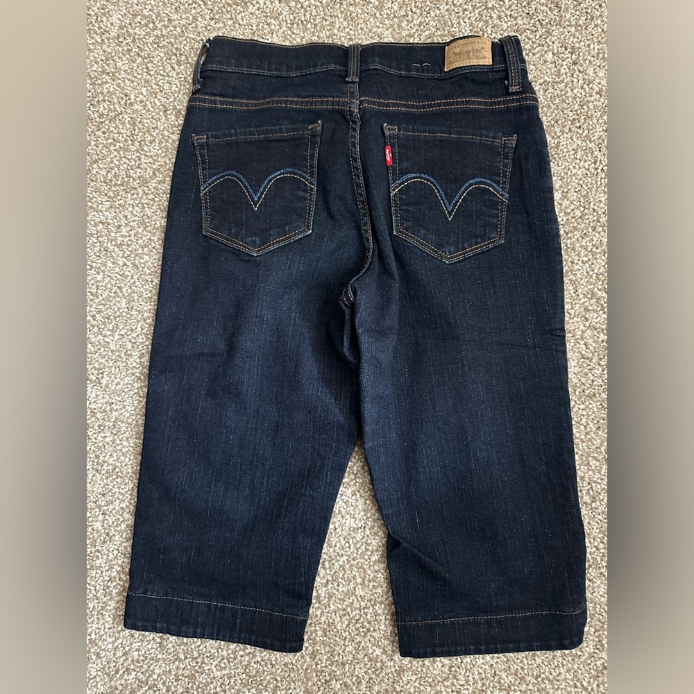 Levi's Denim 512 Capris - Picture 2 of 8